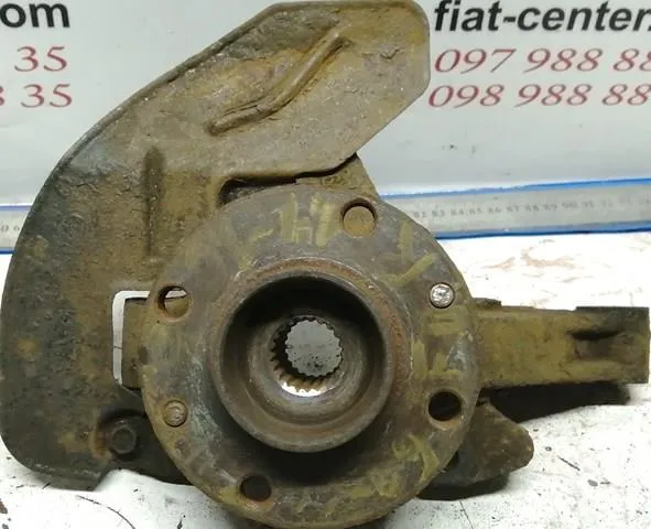 Цапфа - поворотний кулак передній, правий 46540656 Fiat/Alfa/Lancia
