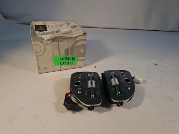  A09990599082A17 Mercedes