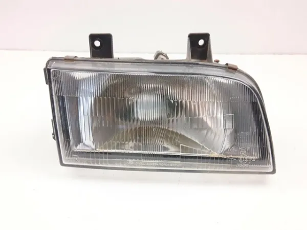 Фара права 0K01L51030E Hyundai/Kia