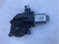 Двигун стеклопод'емника двері задньої, правої VAG 6R0959812MZ02