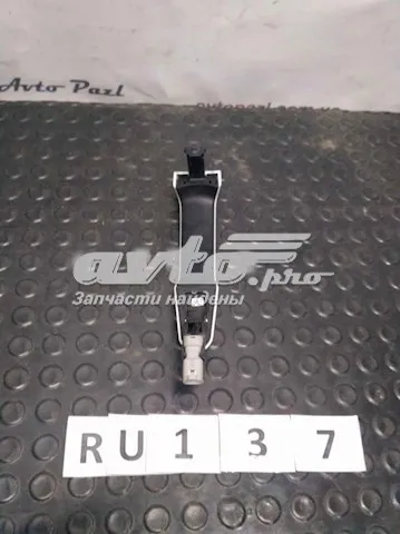 Ручка передньої двері зовнішня LR061201 Land Rover