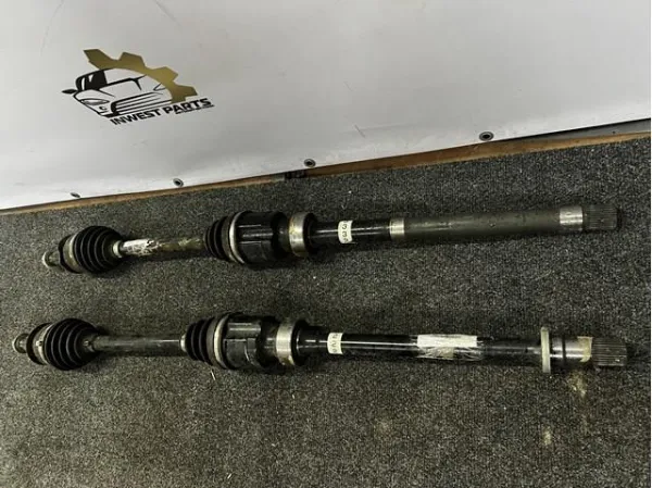 Піввісь права FTH52550X Mazda