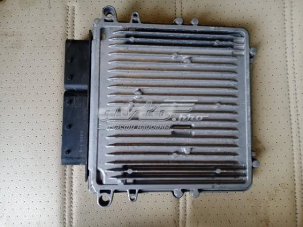 Електронний блок керування двигуном A6421500678 Mercedes