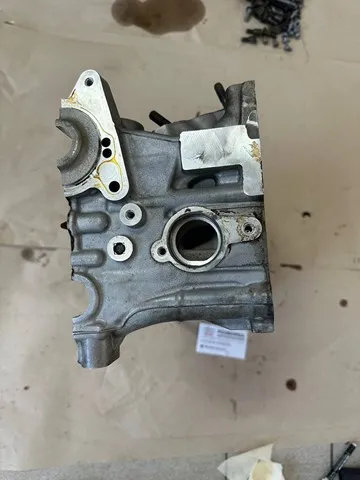 Клапанна кришка 06H103475H VAG
