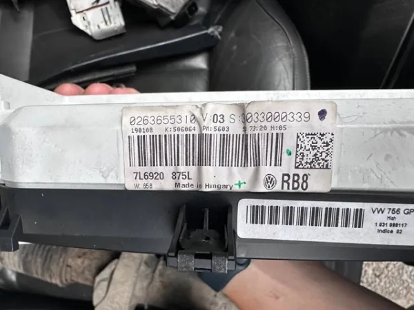 Приладова дошка-щиток приладів 7L6920875L VAG