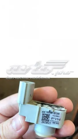 Датчик сигналізації паркування (парктронік), задній 95720A2001 Hyundai/Kia