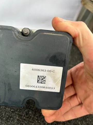 Блок АБС 600636300D Tesla