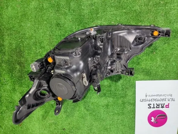 Фара права 8113002J70 Toyota