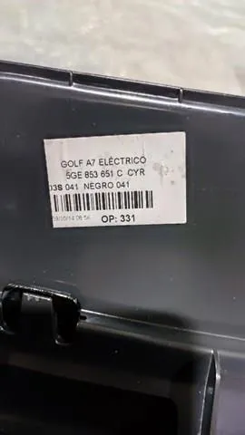 Решітка радіатора 5GE853651CCYR VAG
