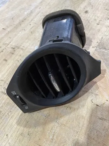  5566053040 Toyota