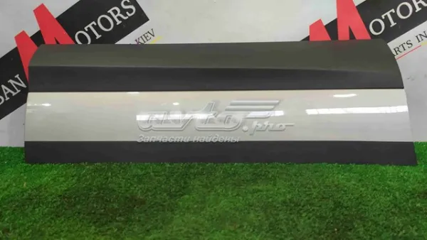 Молдинг задніх правих дверей, нижній LR132778 Land Rover