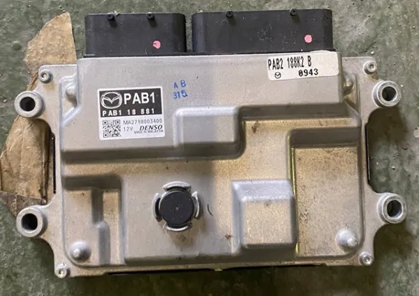  PAB118881 Mazda