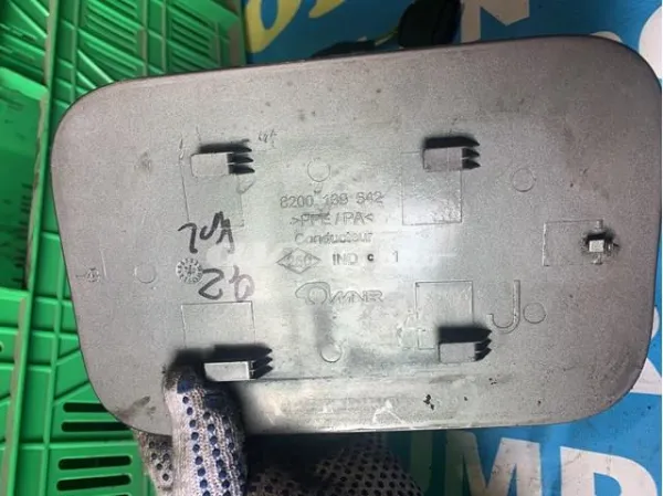 Лючок бензобака Renault Scenic II