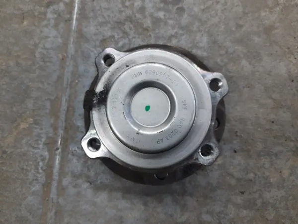  6790957 BMW