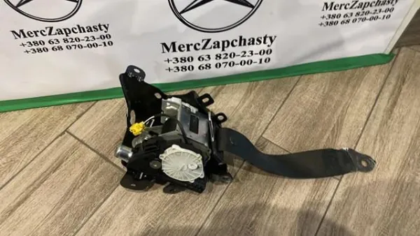 Пасок безпеки задній правий A2048600885 Mercedes