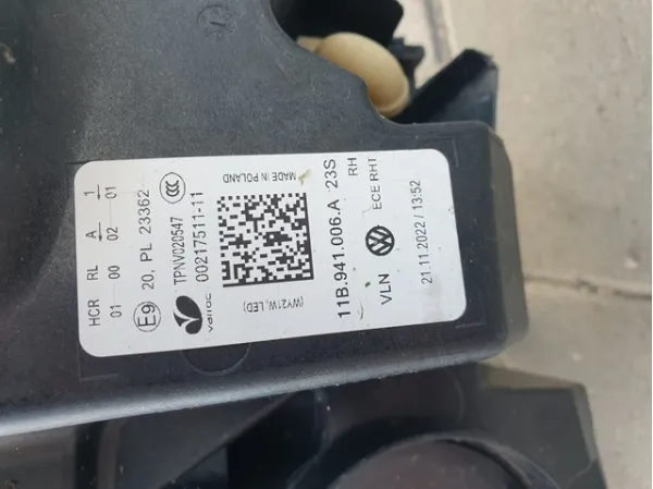 Фара права 11B941006A VAG