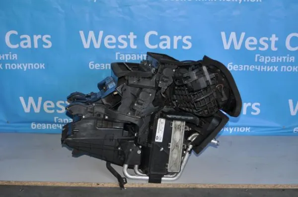 Корпус печі в зборі LR123802 Land Rover
