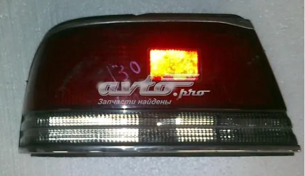 Лівий стоп Nissan Maxima J30