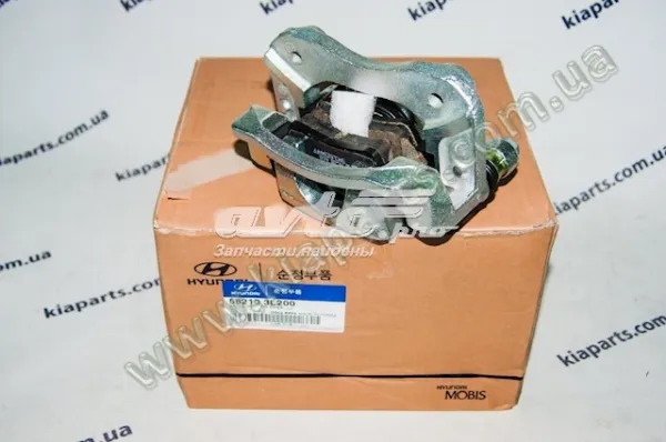  582213J000 Hyundai/Kia