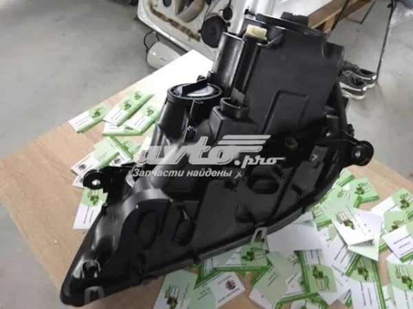 Фара права A1648202061 Mercedes