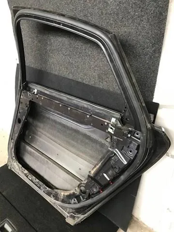 Двері задні, праві Audi A8 D3