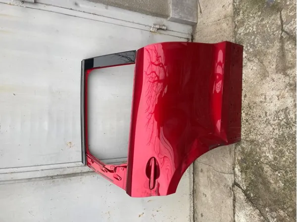 Двері задні, праві TKY07202XC Mazda