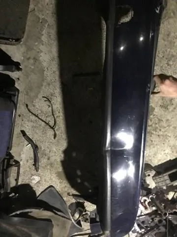 Задній бампер 90580820 General Motors