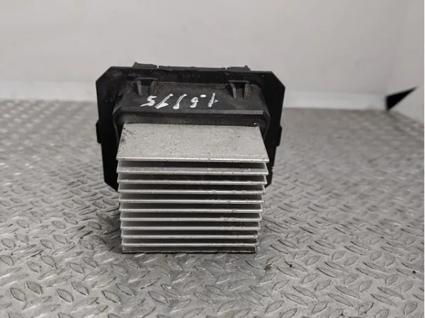  T1031332X Renault (RVI)