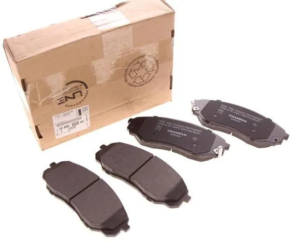 Передні тормозні колодки 1688650880 Peugeot/Citroen