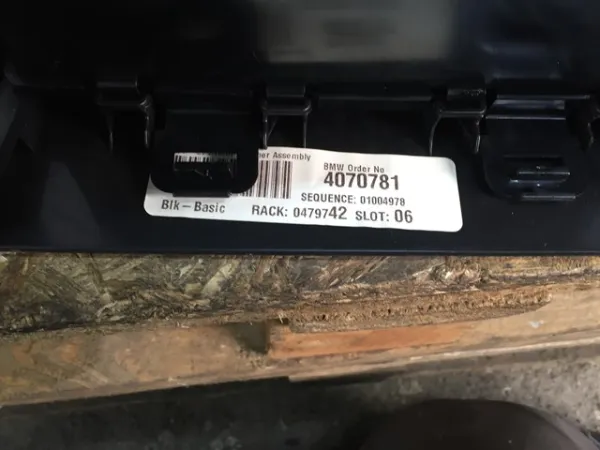  51166963377 BMW