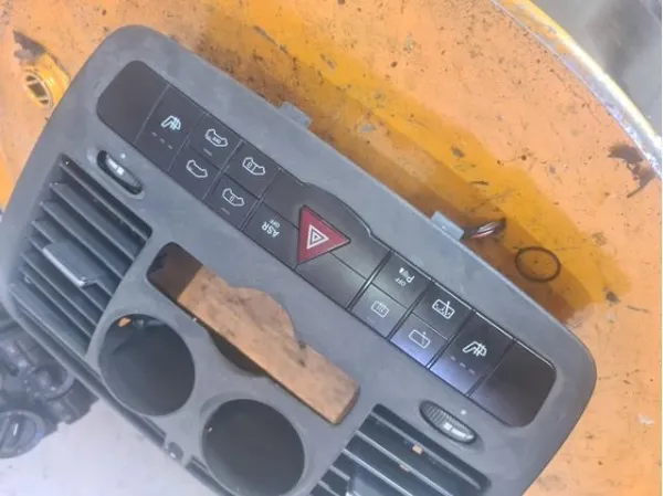  A6398701810 Mercedes