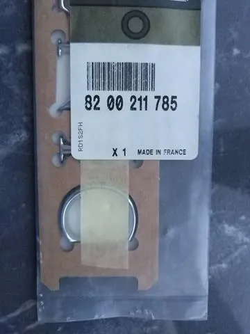 Емблема кришки багажника Renault Scenic II