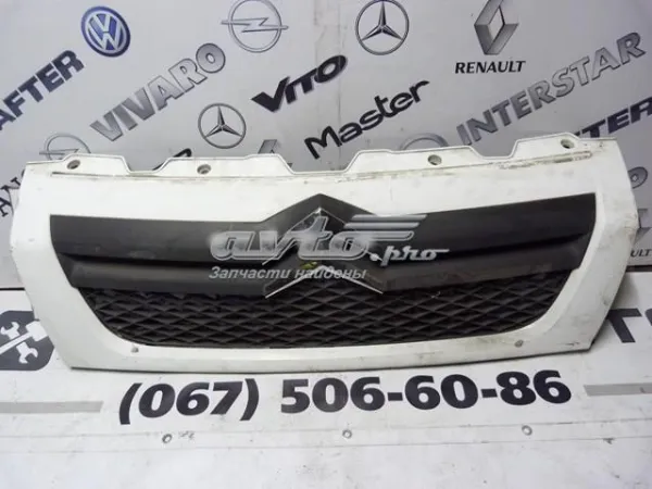 Решітка радіатора 1308069070 Peugeot/Citroen
