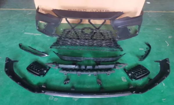 Решітка радіатора 531010E620 Toyota
