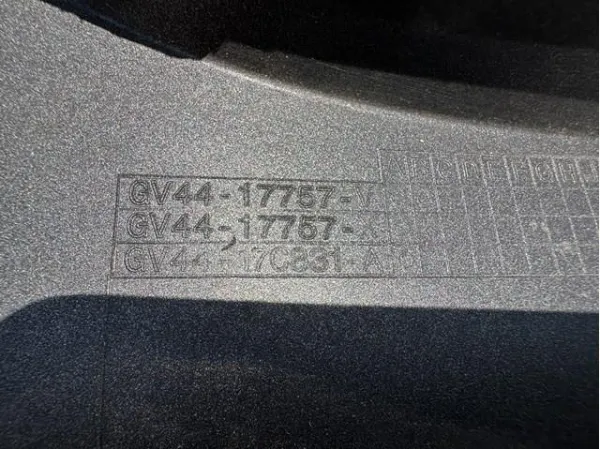  GV4417757 Ford