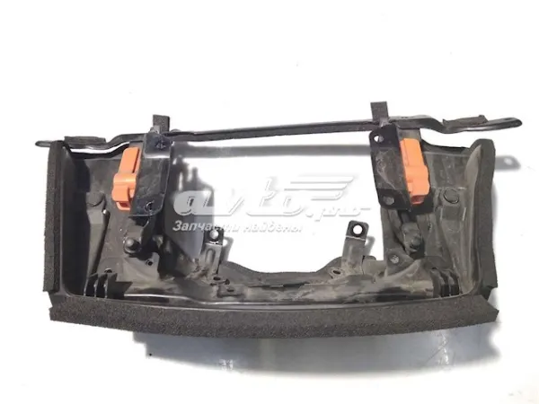 Решітка радіатора 657013NB2B Nissan/Infiniti