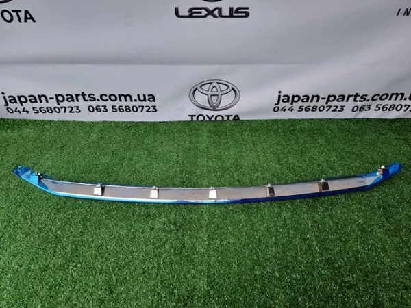 Молдинг решітки радіатора 531210K030 Toyota
