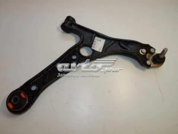 Важіль передньої підвіски нижній, правий T112909020BA Chery