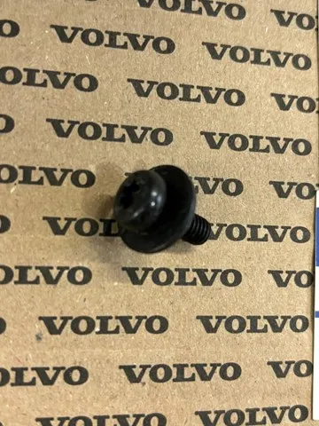  994795 Volvo