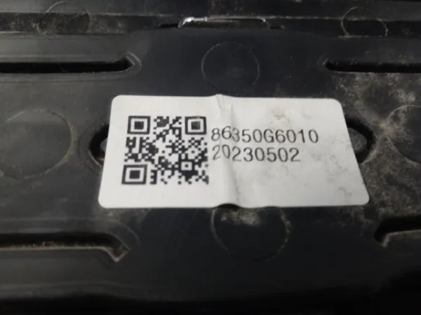 Решітка радіатора 86350G6010 Hyundai/Kia