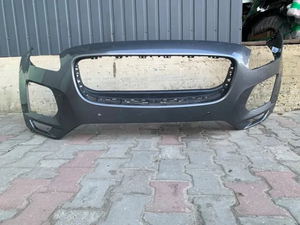 Передній бампер J9C14099LML Jaguar