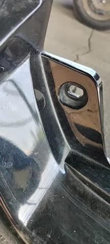 Задній бампер 85022EQ040 Nissan/Infiniti