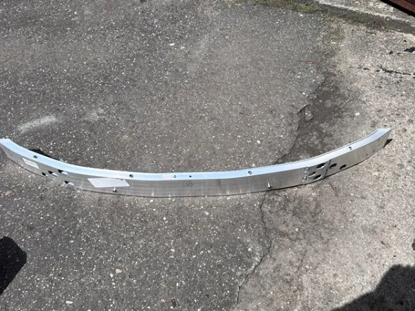 Підсилювач бампера переднього 5213153070 Toyota