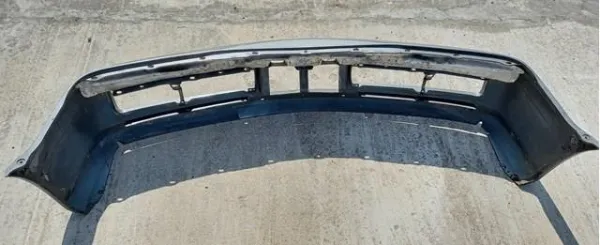 Передній бампер MB698836 Mitsubishi