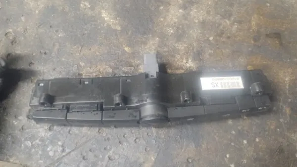  8520008B00 Ssang Yong