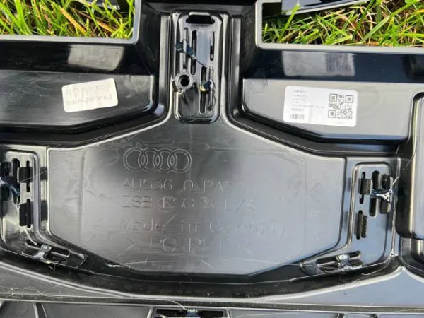 Решітка радіатора 4M0853651BP3FZ VAG