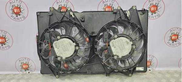 PX3515025A Mazda дифузор радіатора охолодження, в зборі з двигуном