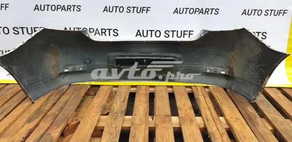 Задній бампер 850220725R Renault (RVI)