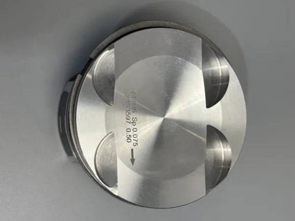 Поршень в комплекті на 1 циліндр, STD 028PI00153000 Mahle Original