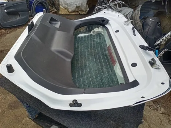 Ляда AE8Z5840110A Ford
